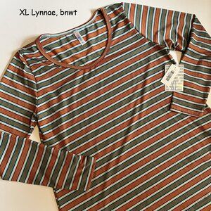 XL Lularoe Lynnae long-sleeved top, red and blue stripes